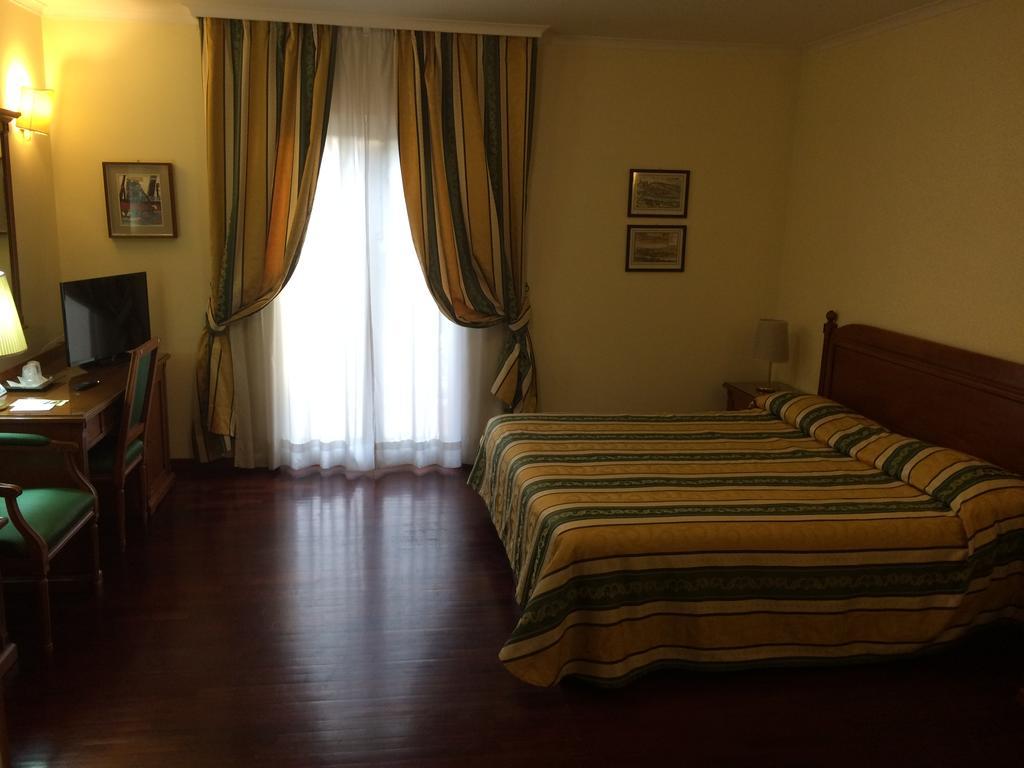Clarice Hotel Castelnuovo Di Porto Exterior foto